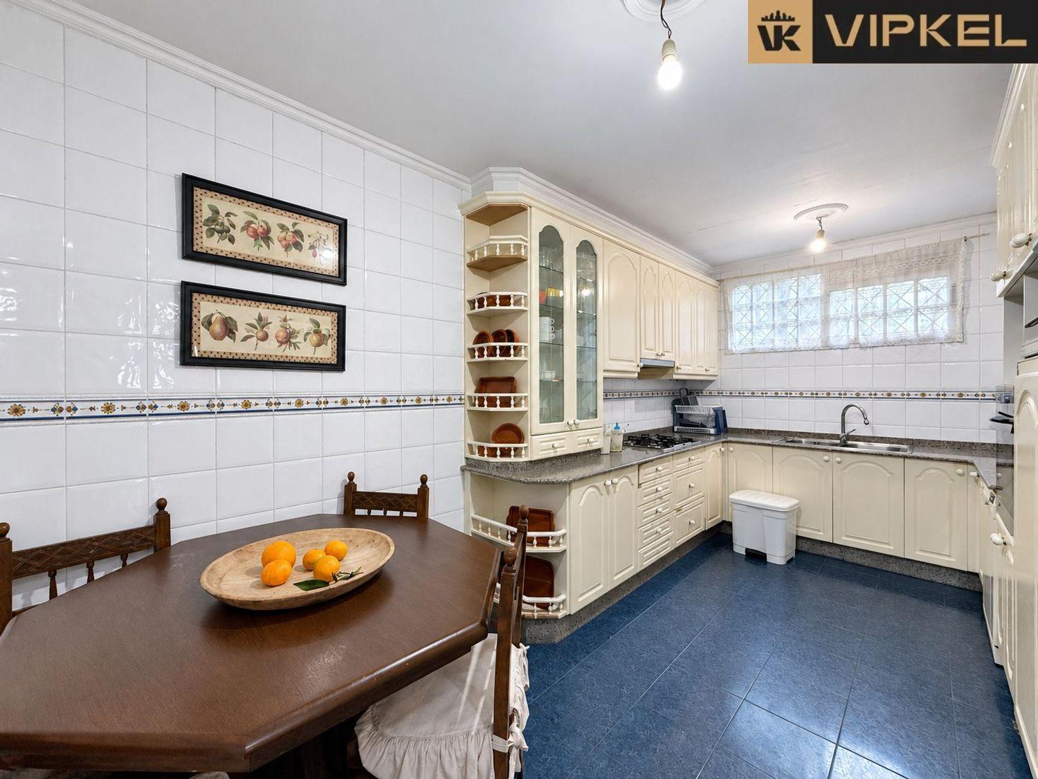Flat for Sale in Ferrol