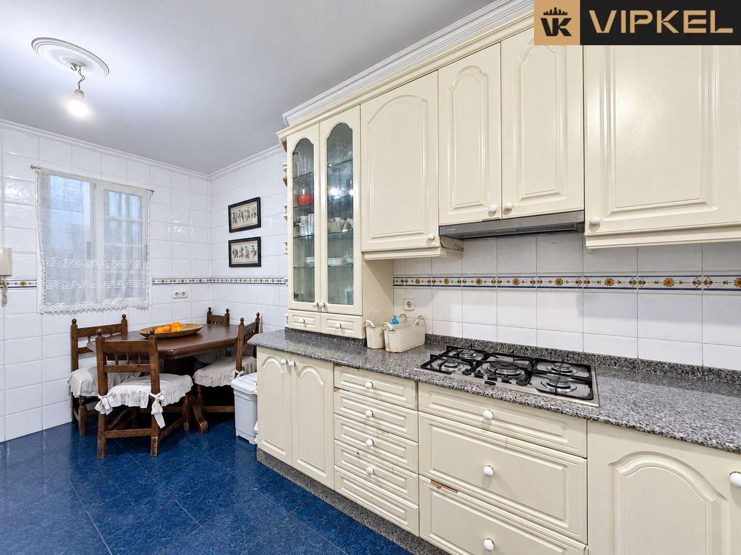 Flat for Sale in Ferrol