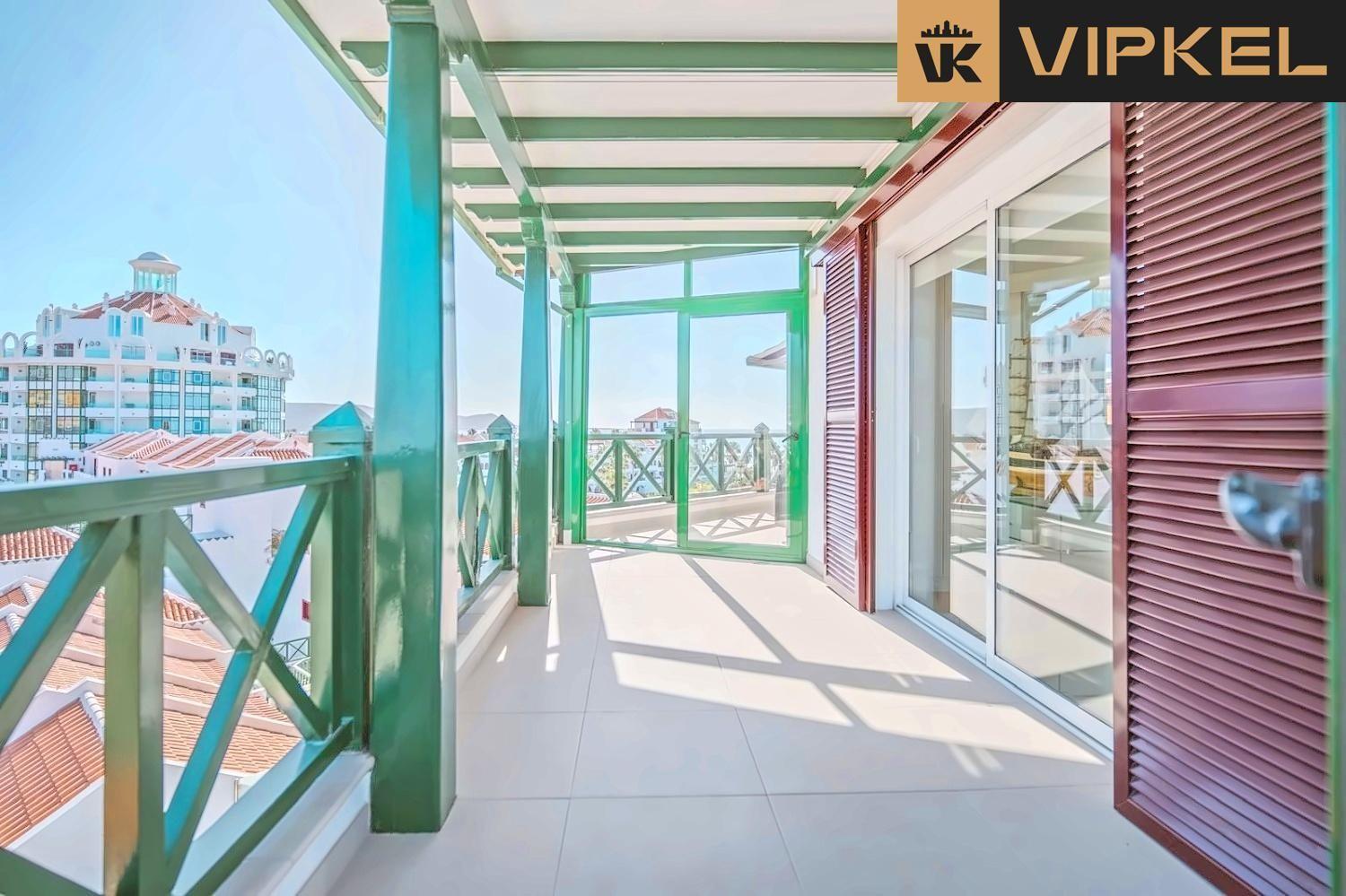 Penthouse for Sale in Arona