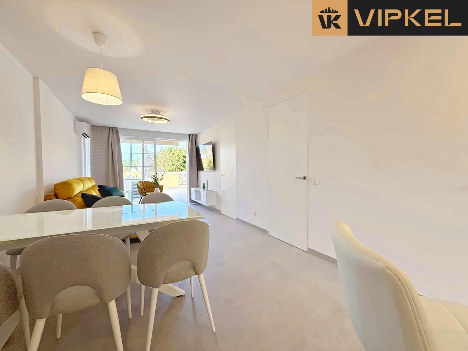 Flat for Sale in Arona