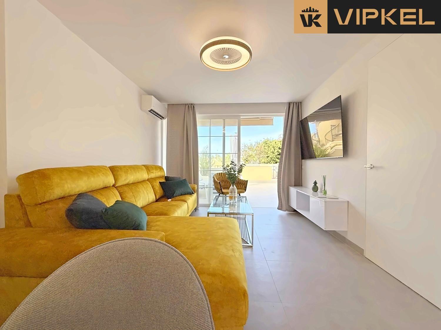 Flat for Sale in Arona