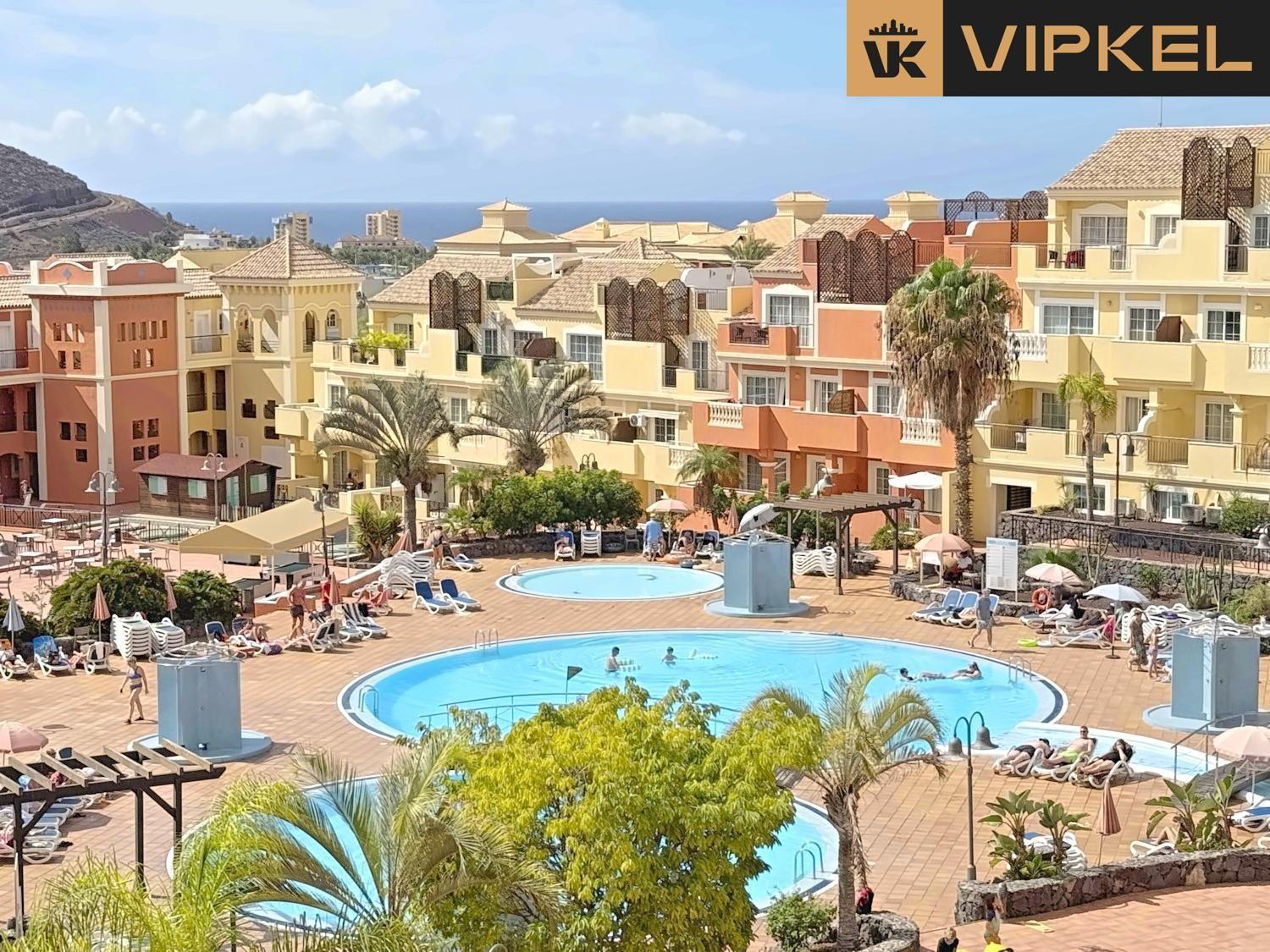 Flat for Sale in Arona