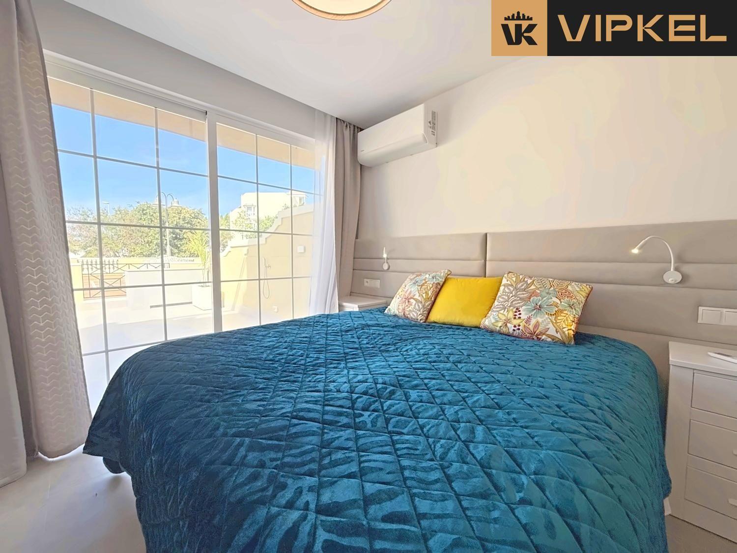 Flat for Sale in Arona