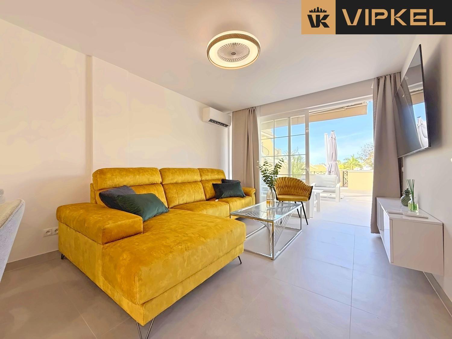 Flat for Sale in Arona