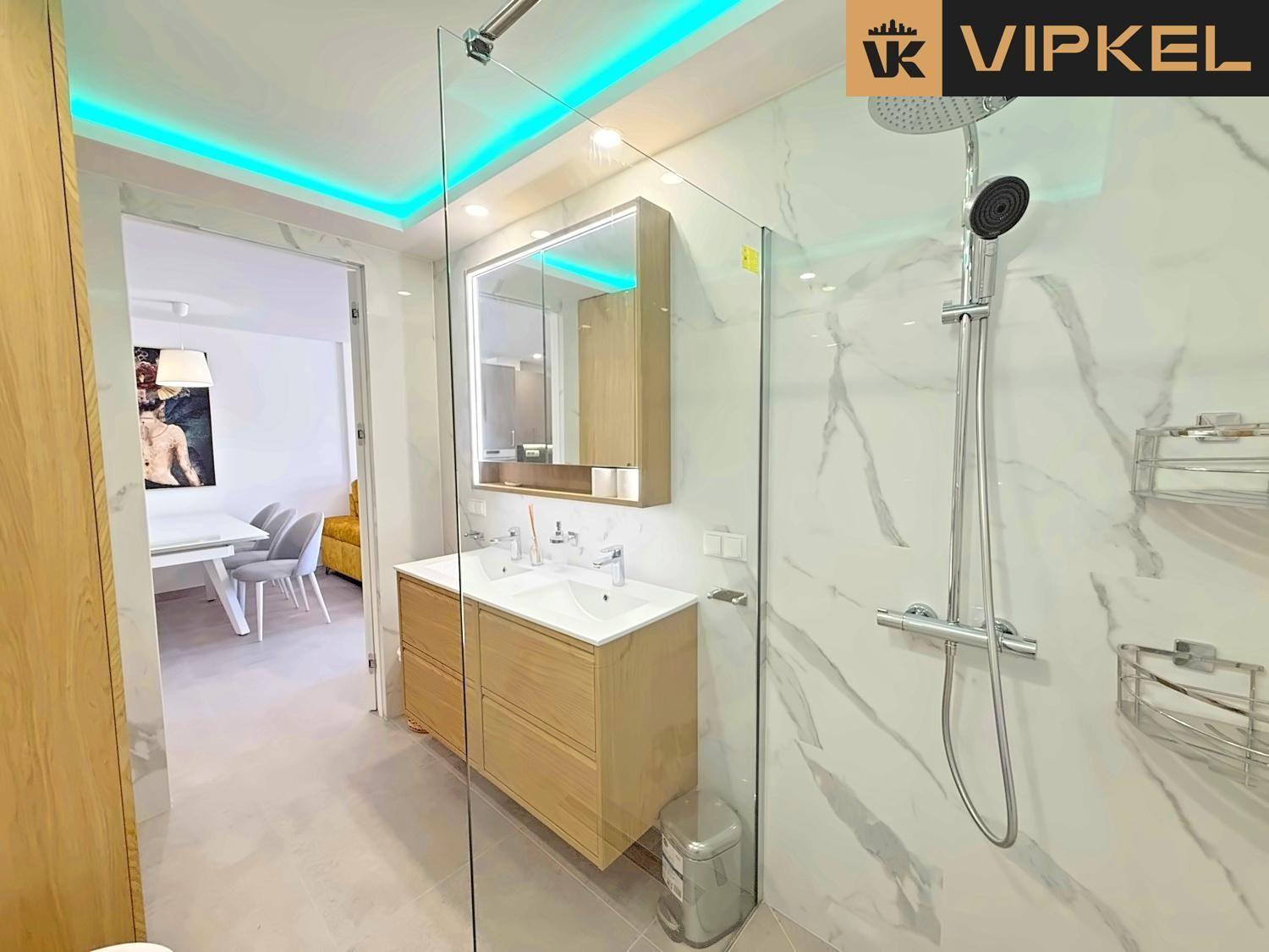 Flat for Sale in Arona