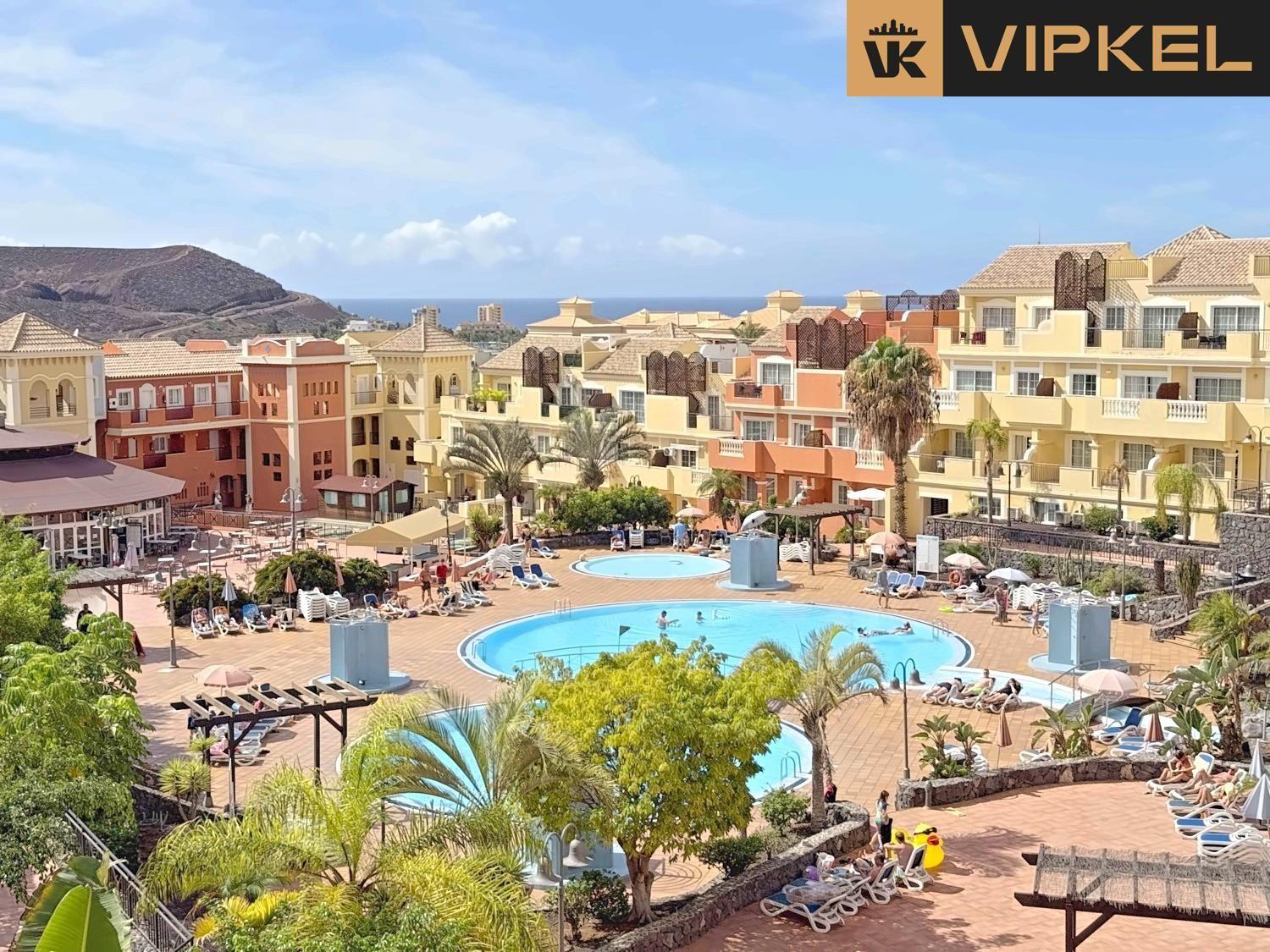 Flat for Sale in Arona