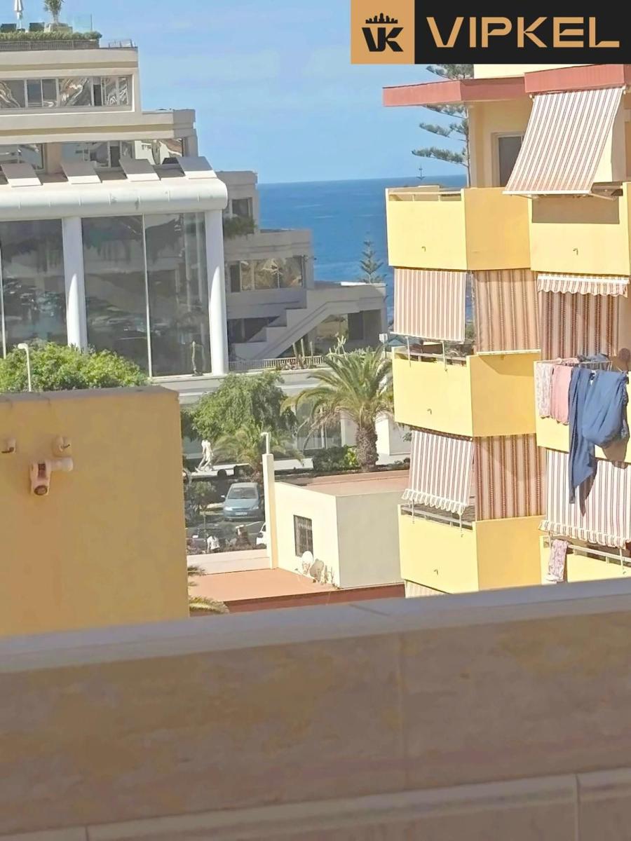 Flat for Sale in Arona