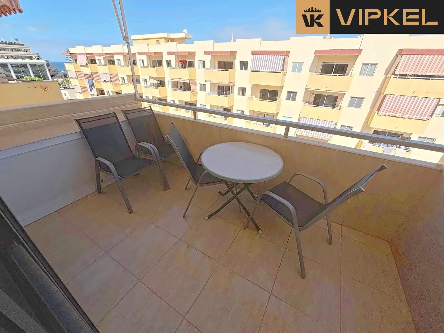Flat for Sale in Arona