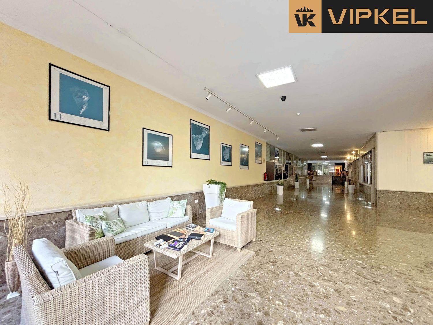 Flat for Sale in Arona