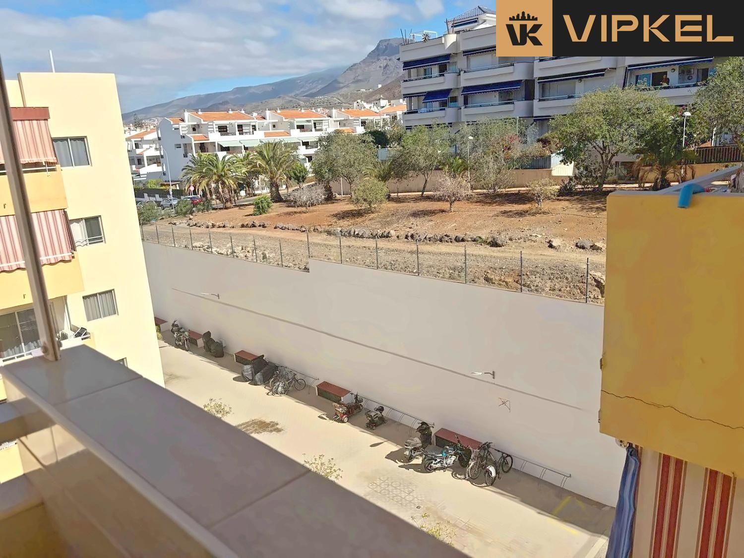 Flat for Sale in Arona