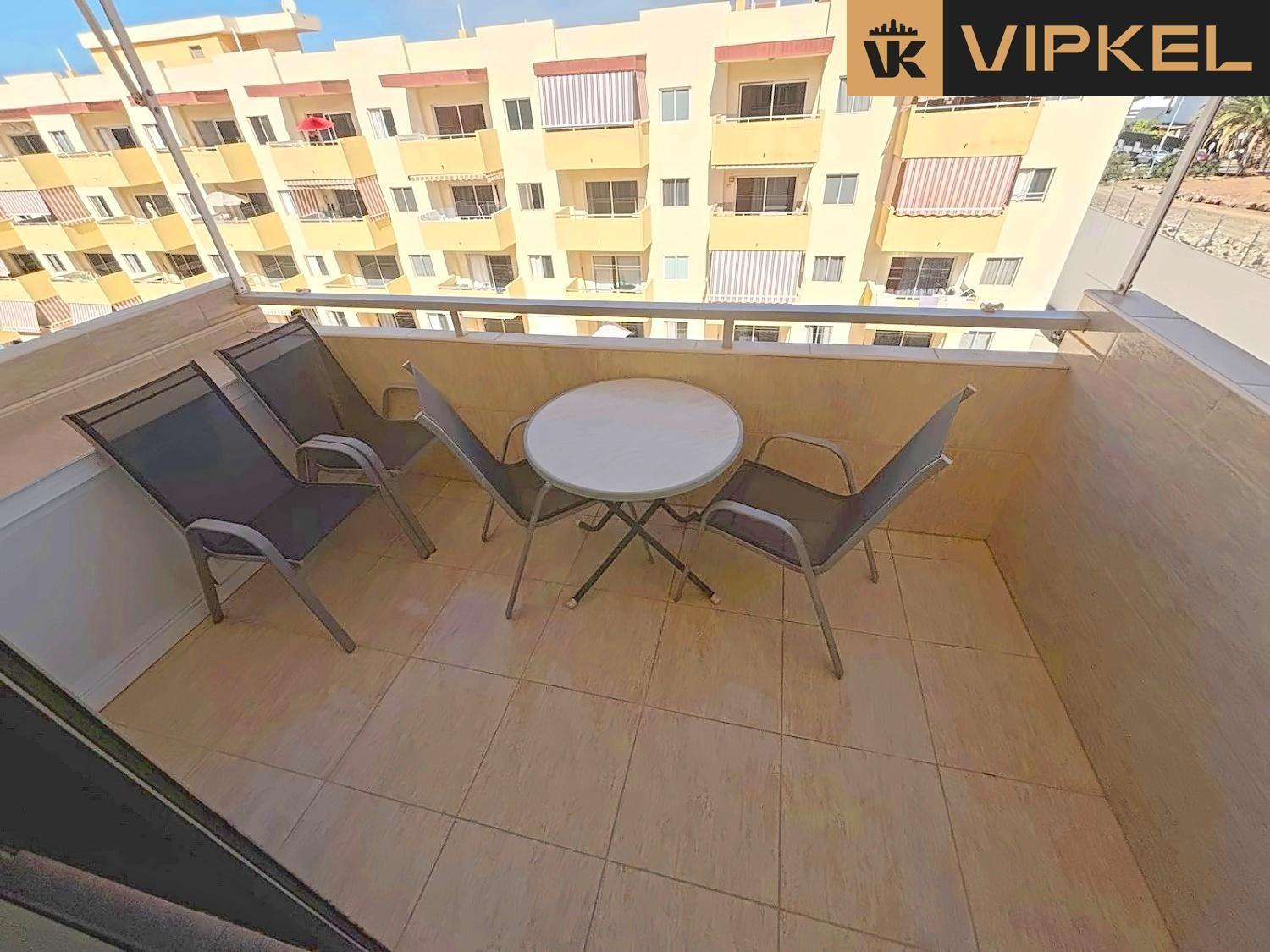 Flat for Sale in Arona