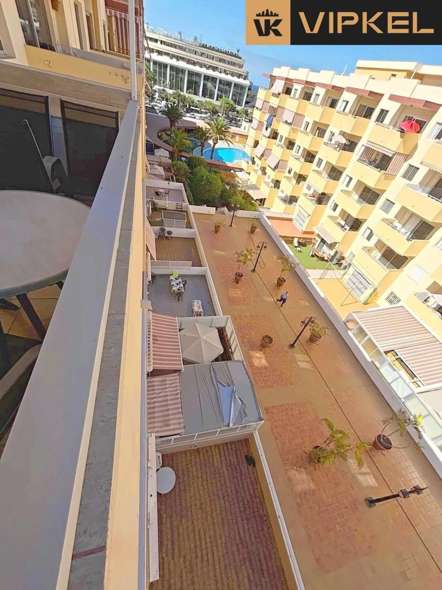 Flat for Sale in Arona