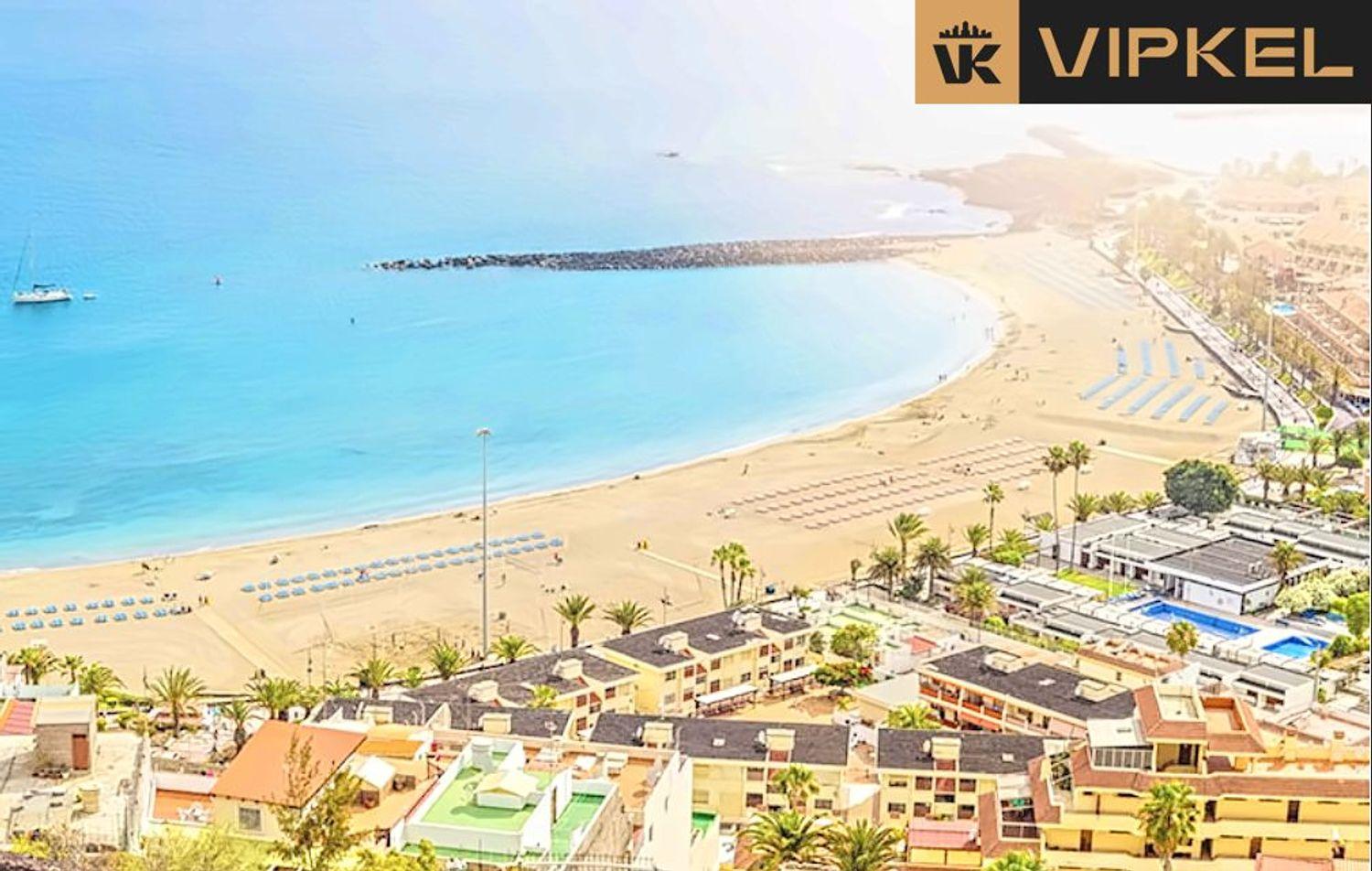 Flat for Sale in Arona