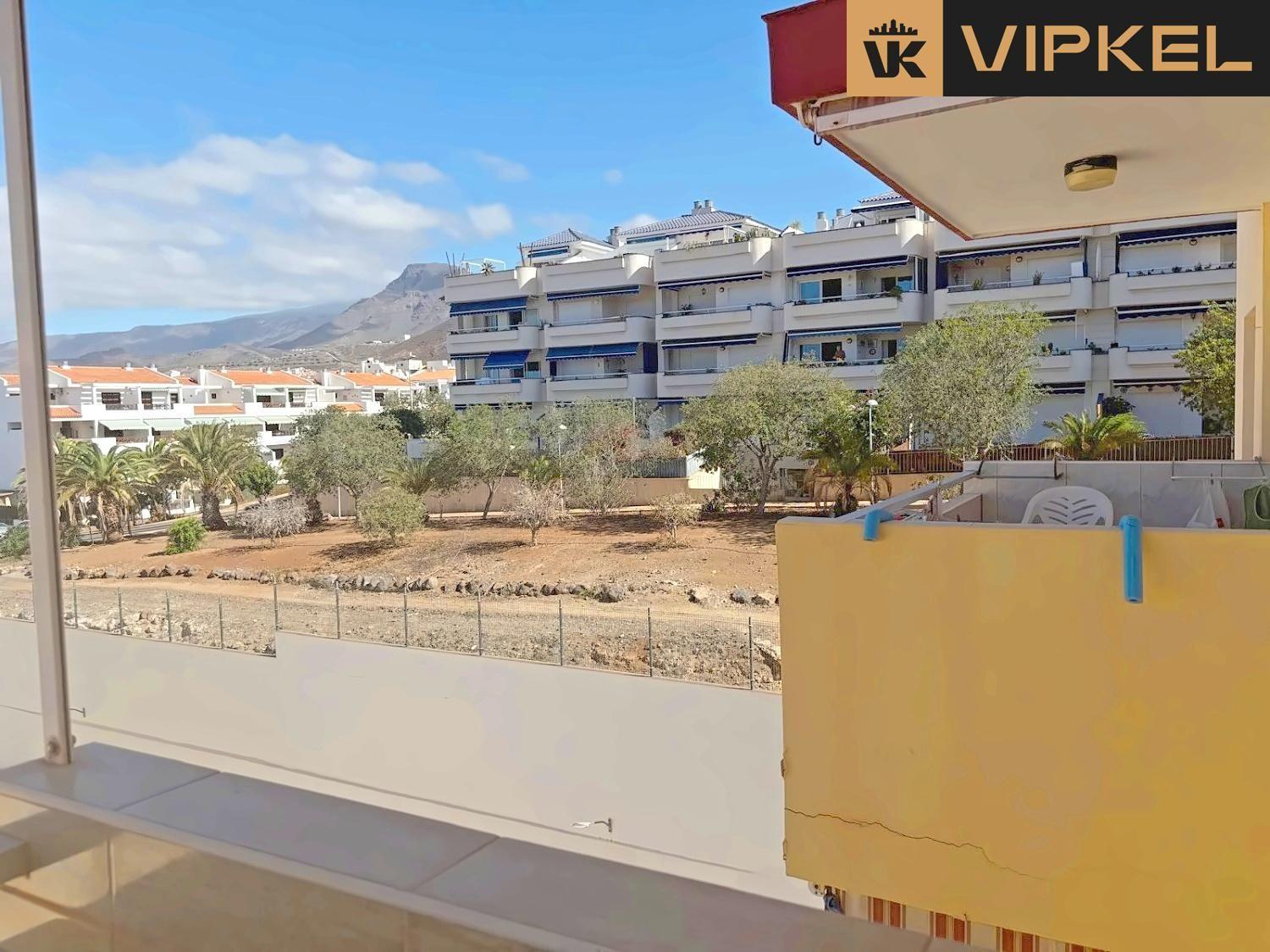 Flat for Sale in Arona
