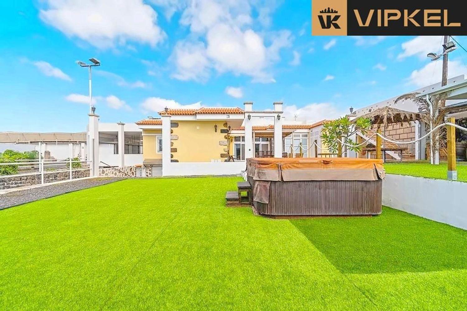 Casa en Venta en Arona