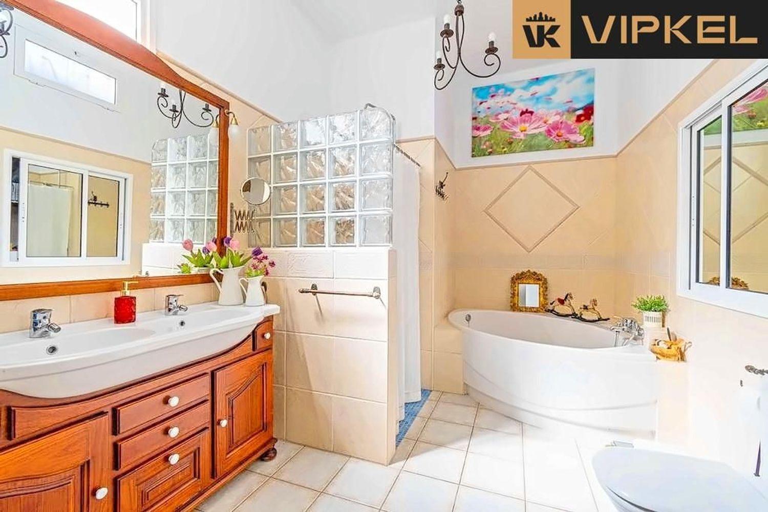 Casa en Venta en Arona