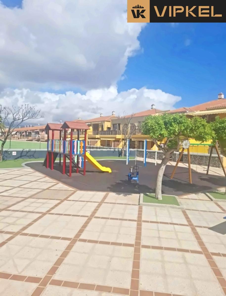 Flat for Sale in Arona