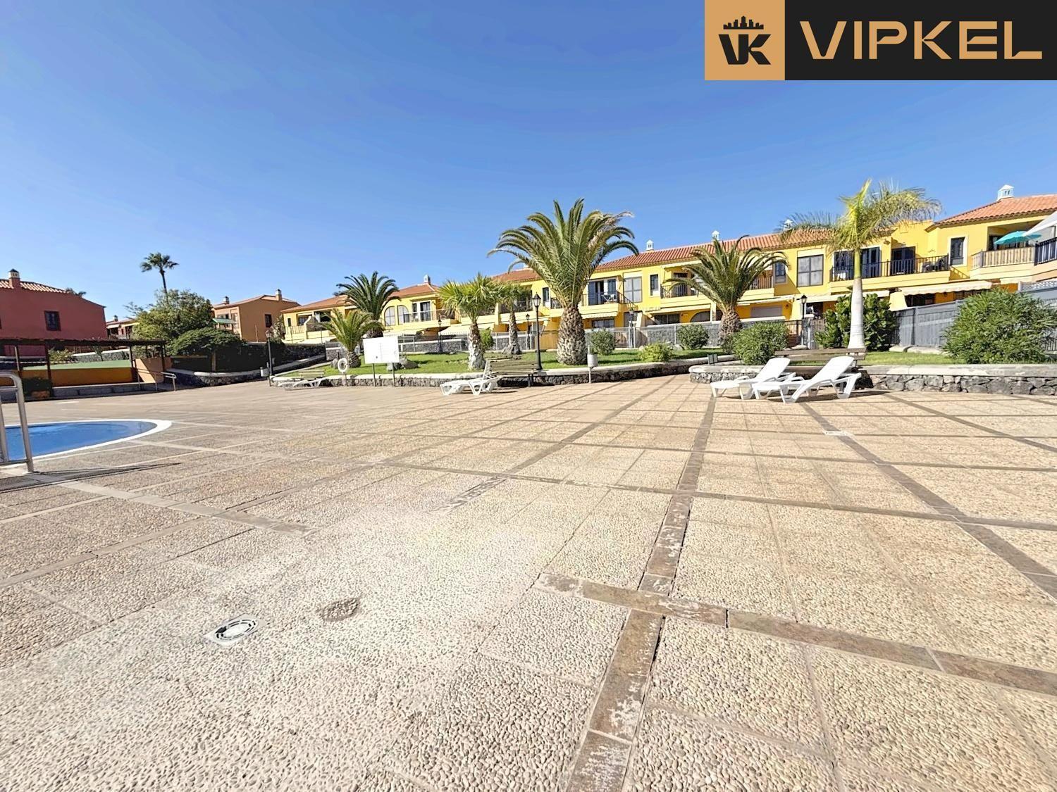 Flat for Sale in Arona