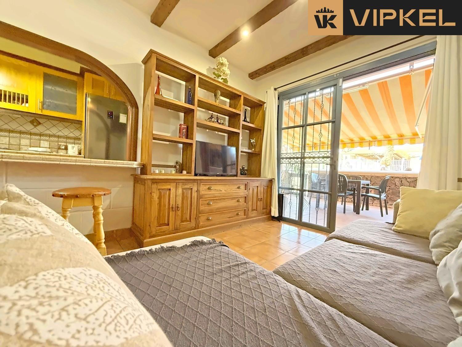 Flat for Sale in Arona