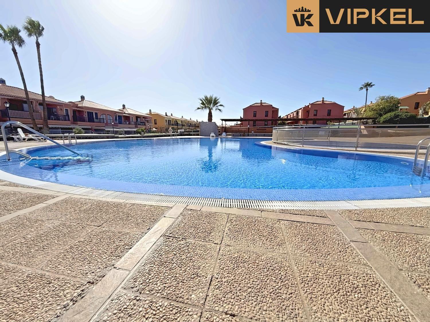 Flat for Sale in Arona