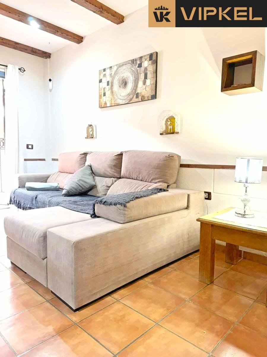 Flat for Sale in Arona