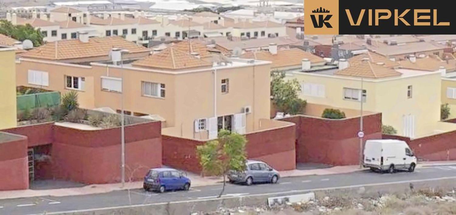 Building for Sale in San Miguel de Abona