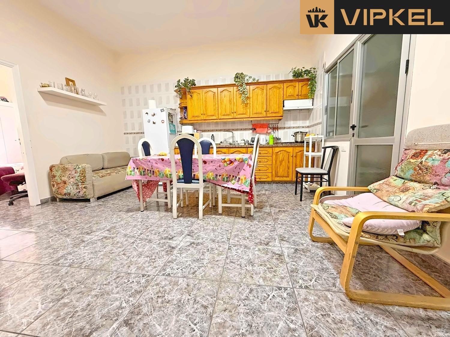 Flat for Sale in Arona