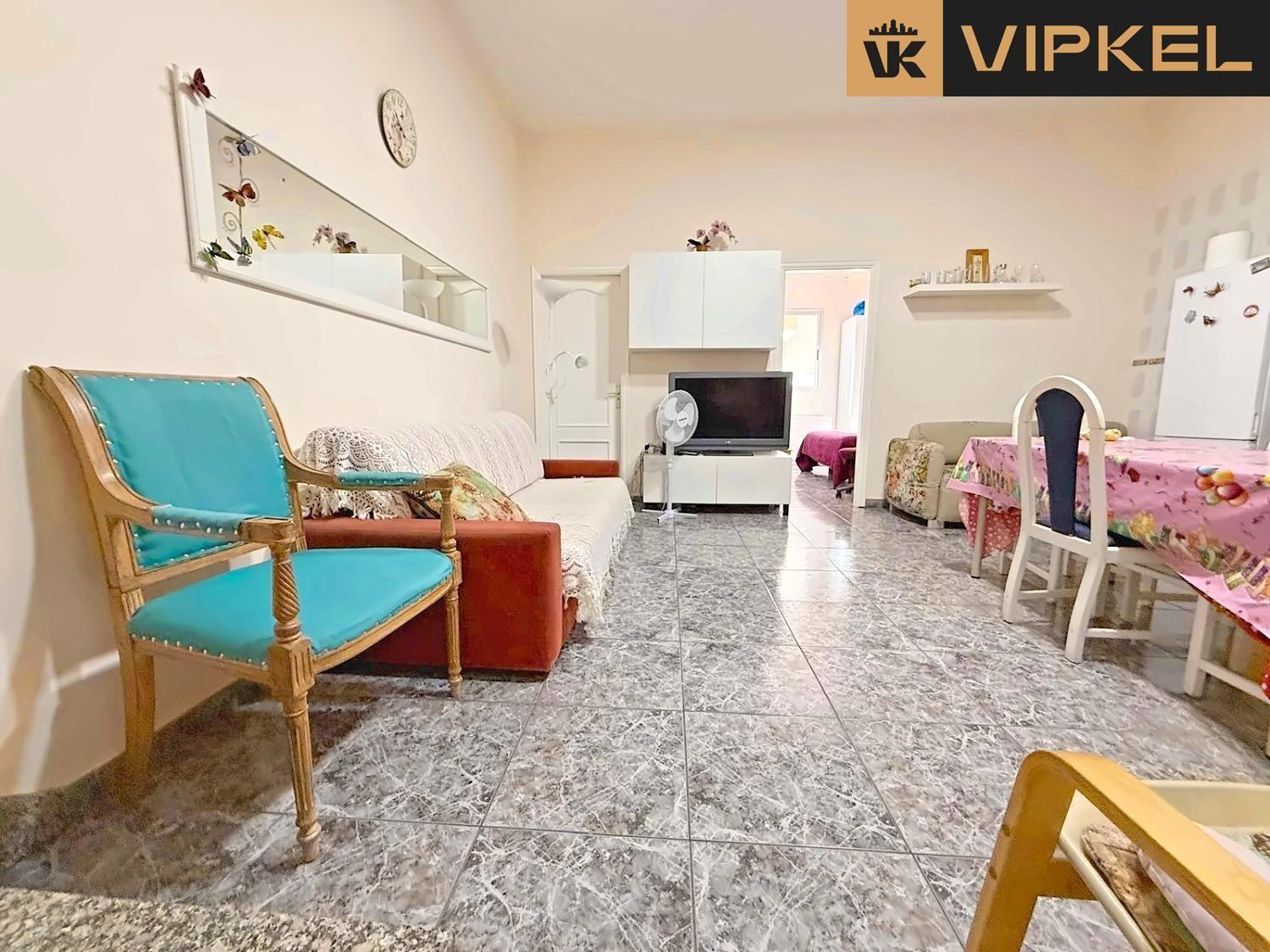 Flat for Sale in Arona
