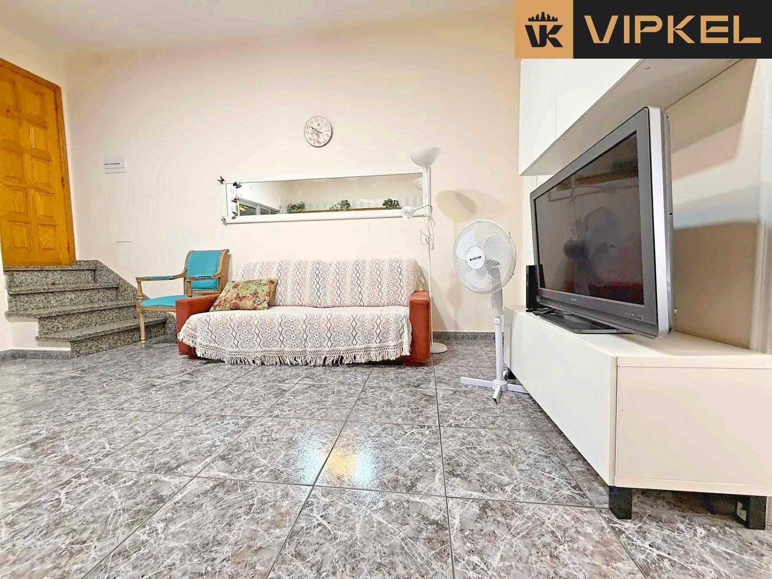 Flat for Sale in Arona