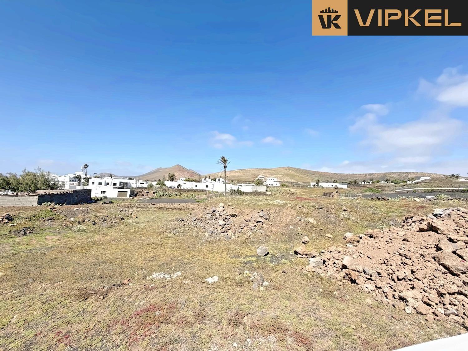 Plot for Sale in Tías