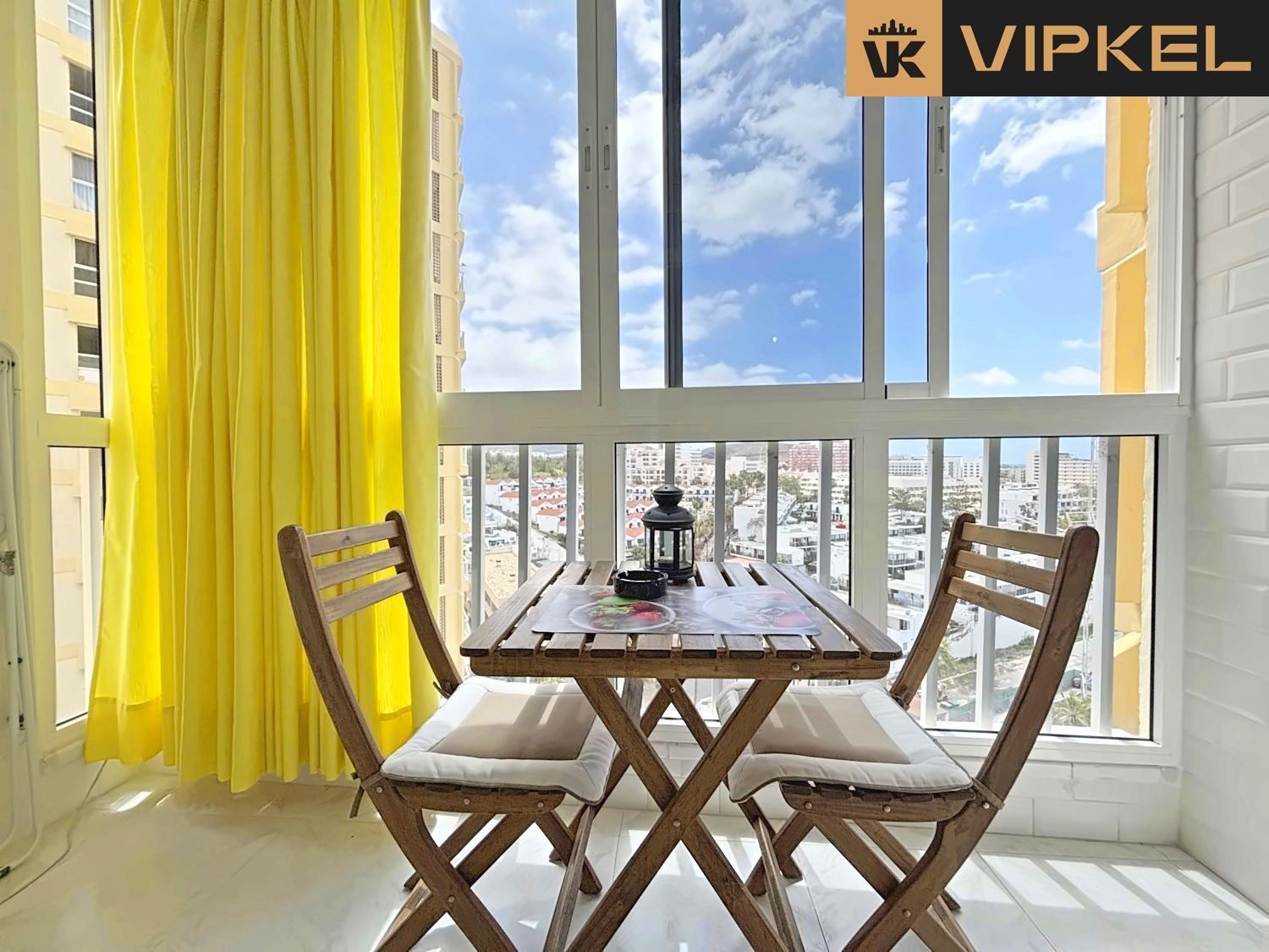 Flat for Sale in Arona
