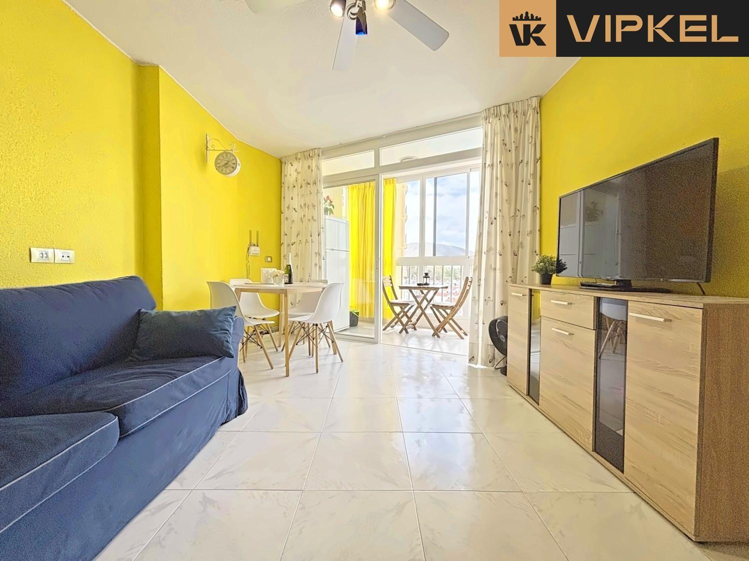 Flat for Sale in Arona