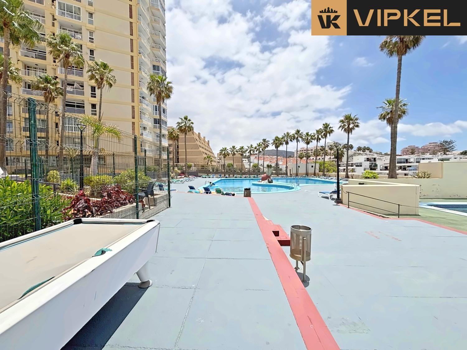 Flat for Sale in Arona