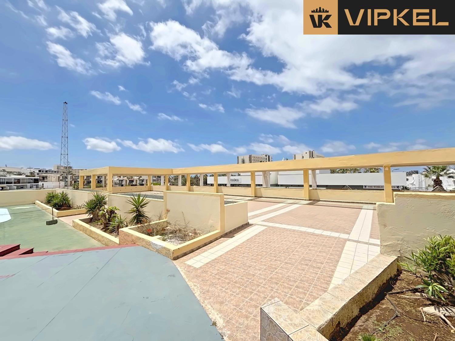 Flat for Sale in Arona