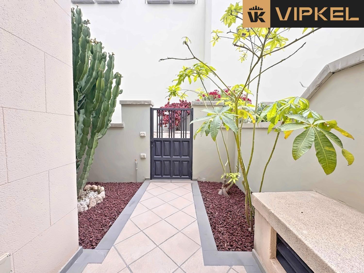 Duplex for Sale in Arona