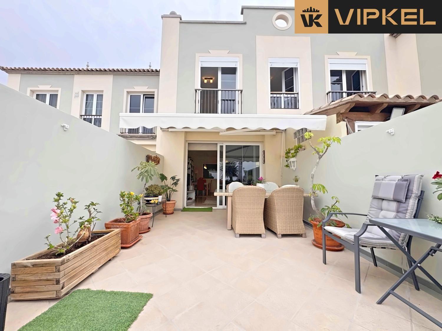 Duplex for Sale in Arona
