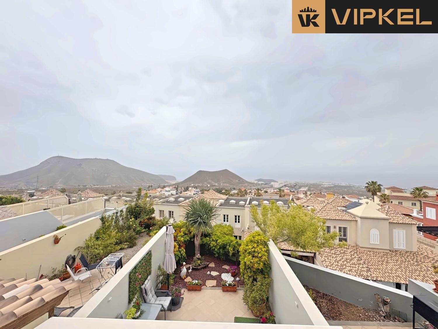 Duplex for Sale in Arona