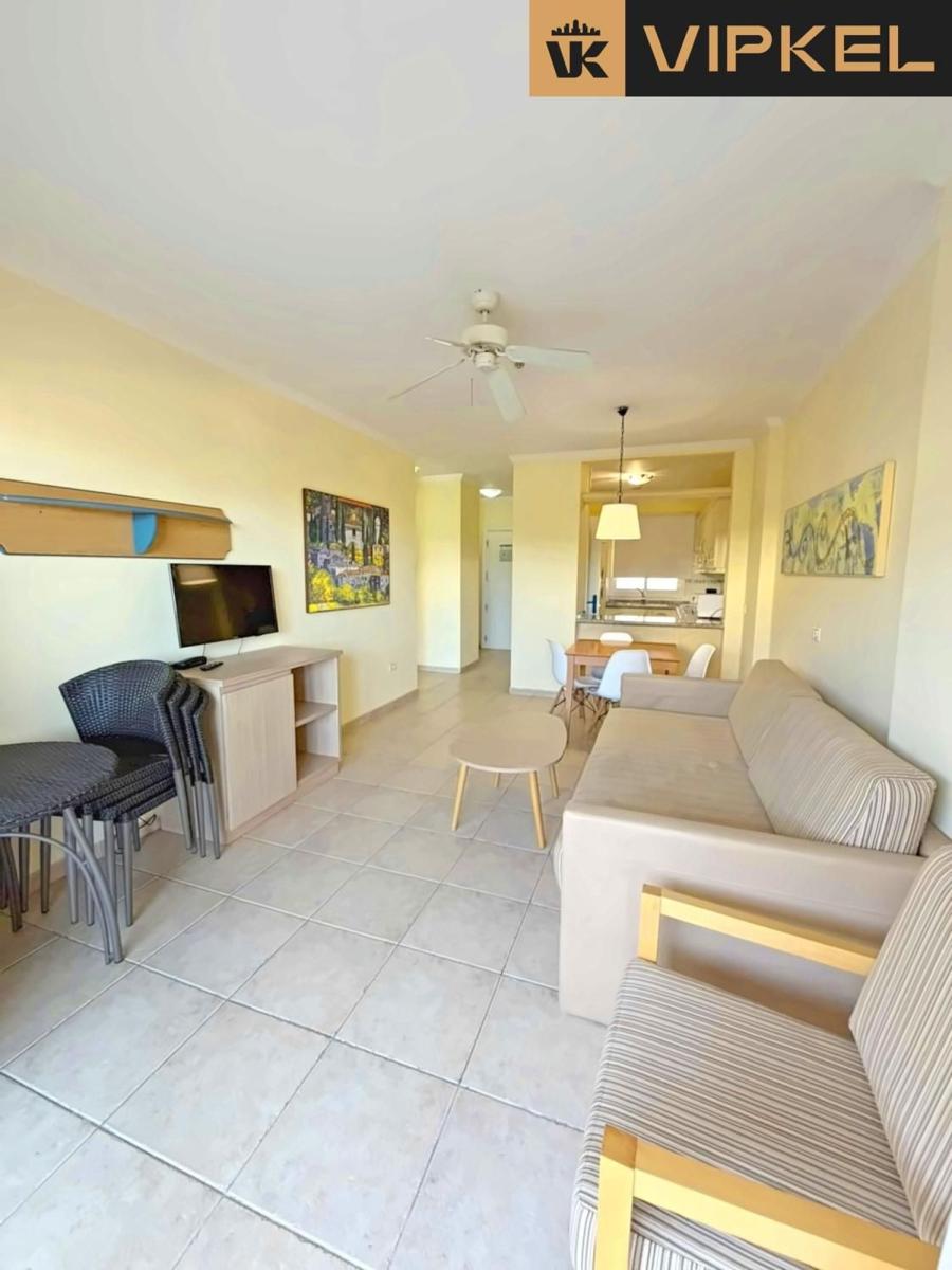 Flat for Sale in Arona