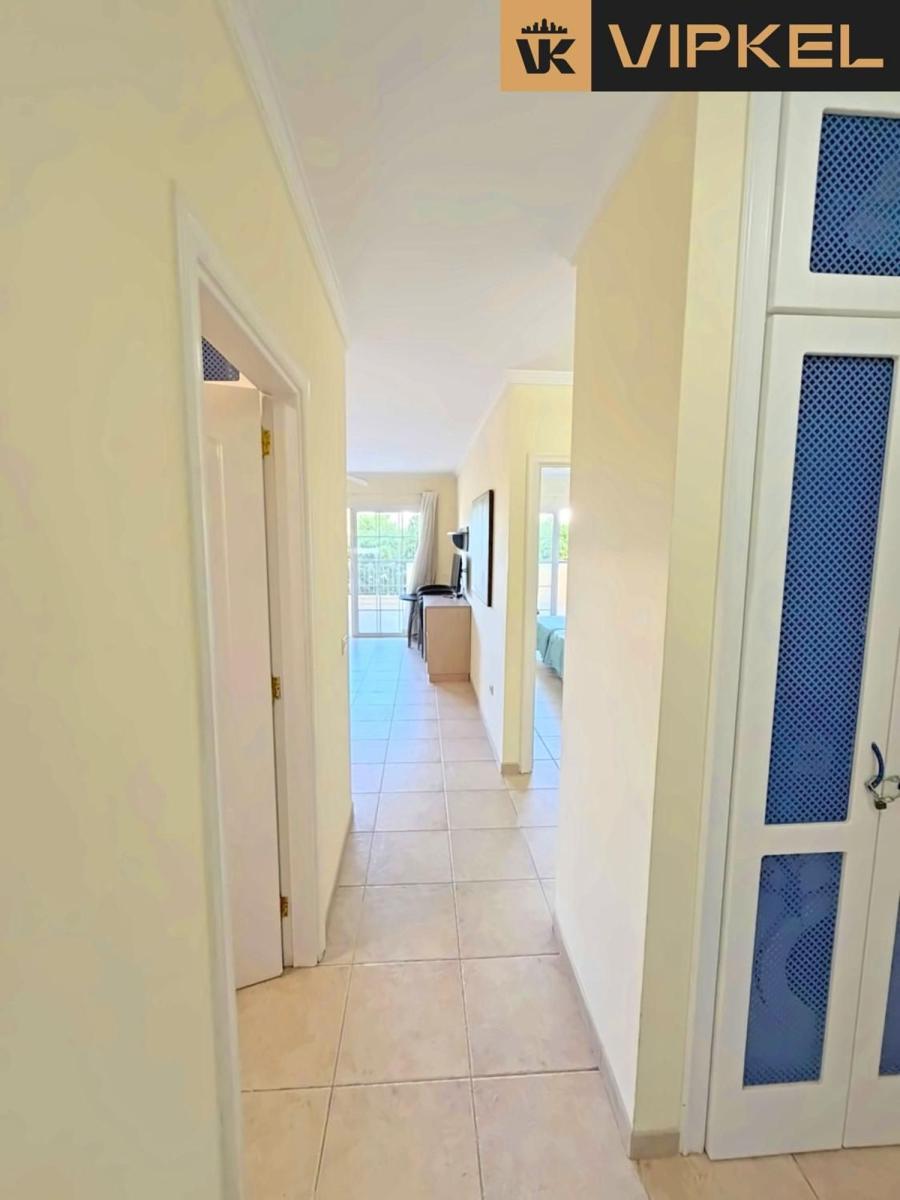 Flat for Sale in Arona