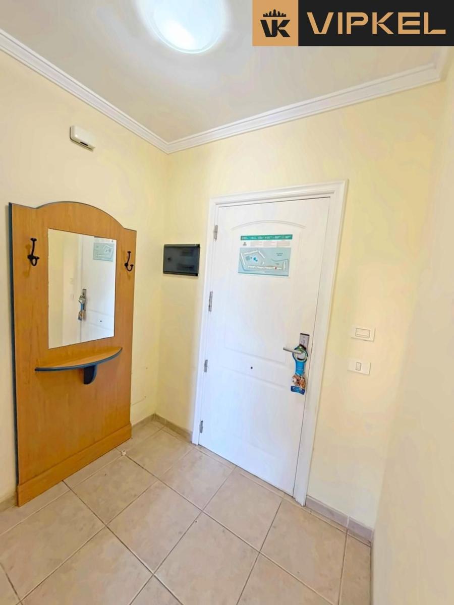 Flat for Sale in Arona