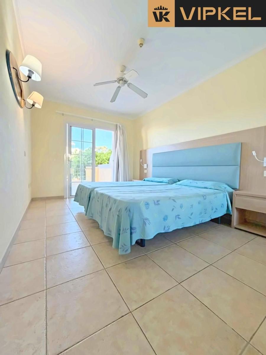Flat for Sale in Arona