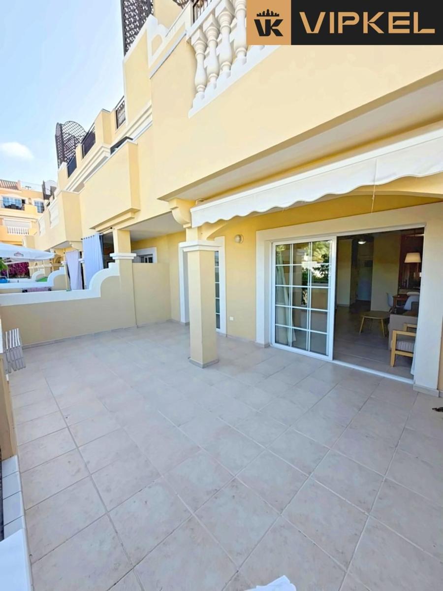 Flat for Sale in Arona