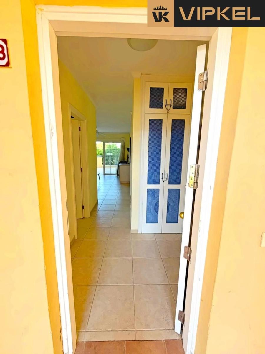 Flat for Sale in Arona