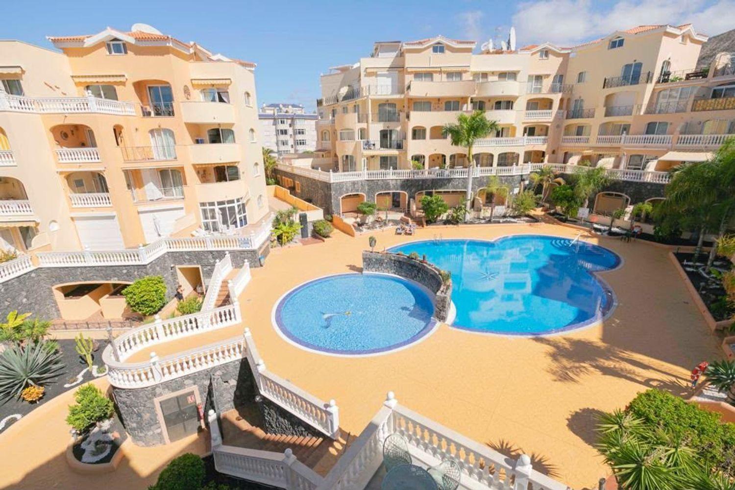 Flat for Sale in Arona