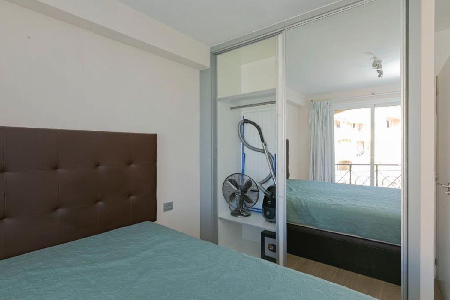 Flat for Sale in Arona