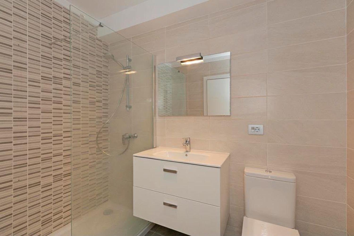 Flat for Sale in Arona
