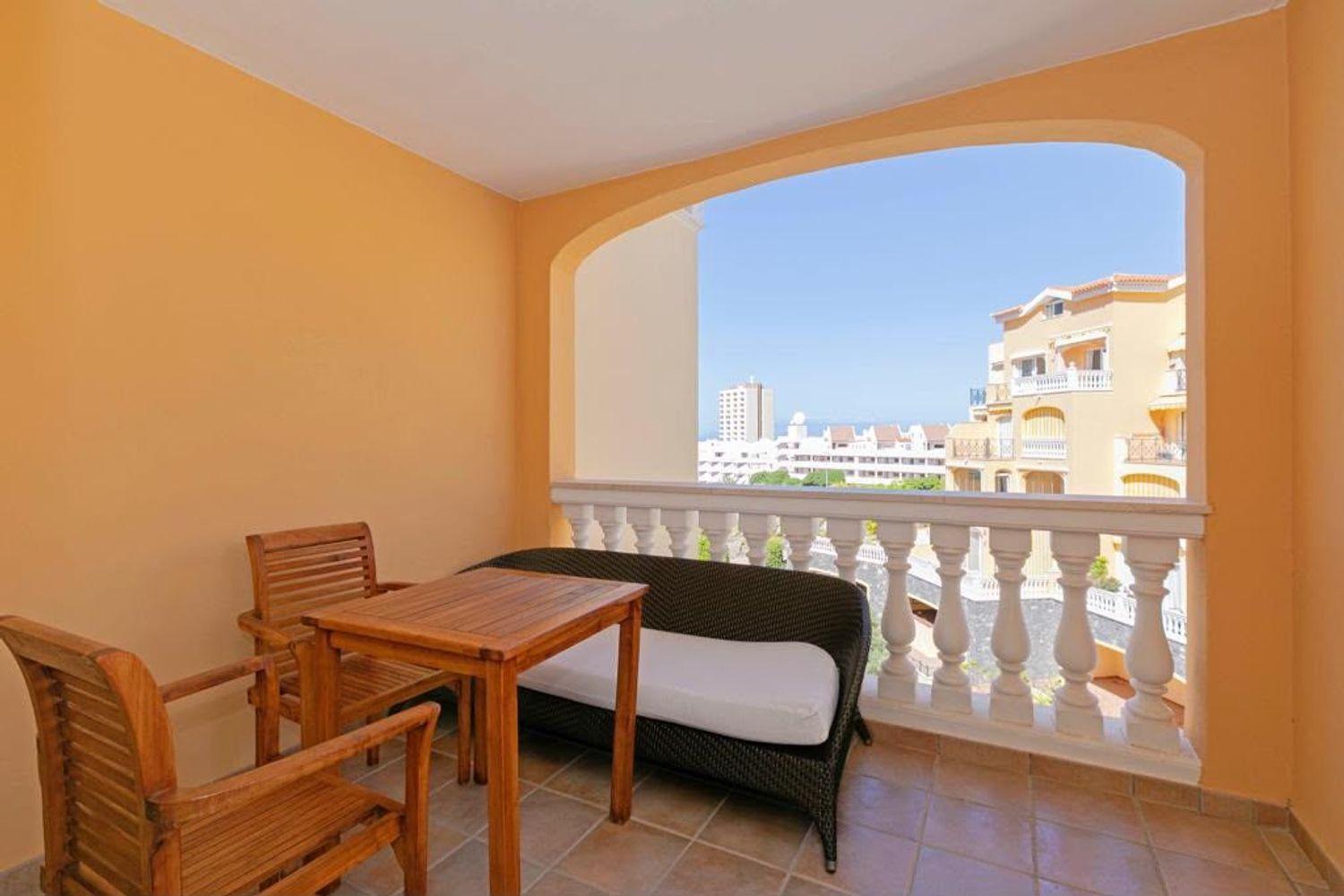 Flat for Sale in Arona