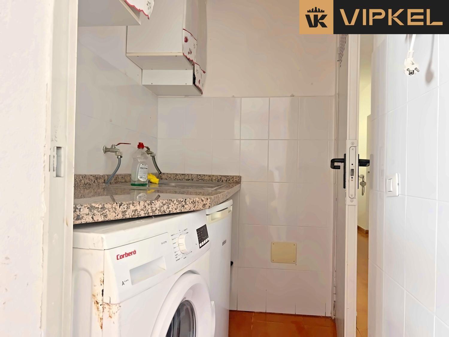 Flat for Sale in Arona