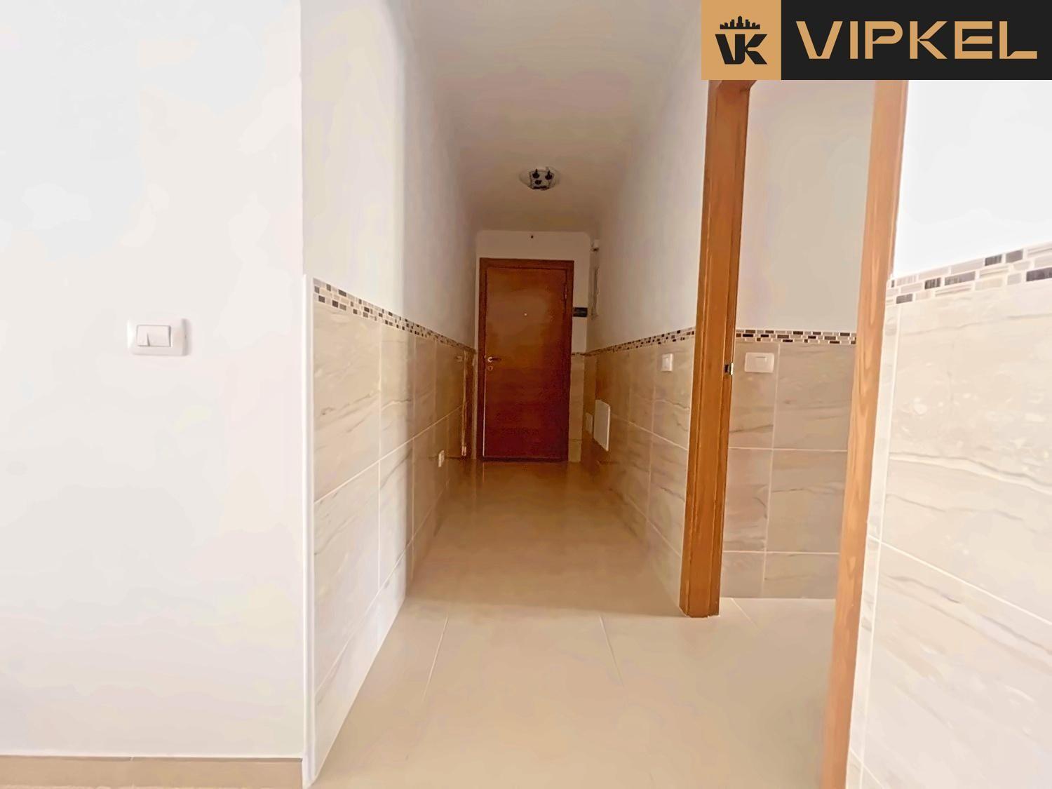 Flat for Sale in Arona