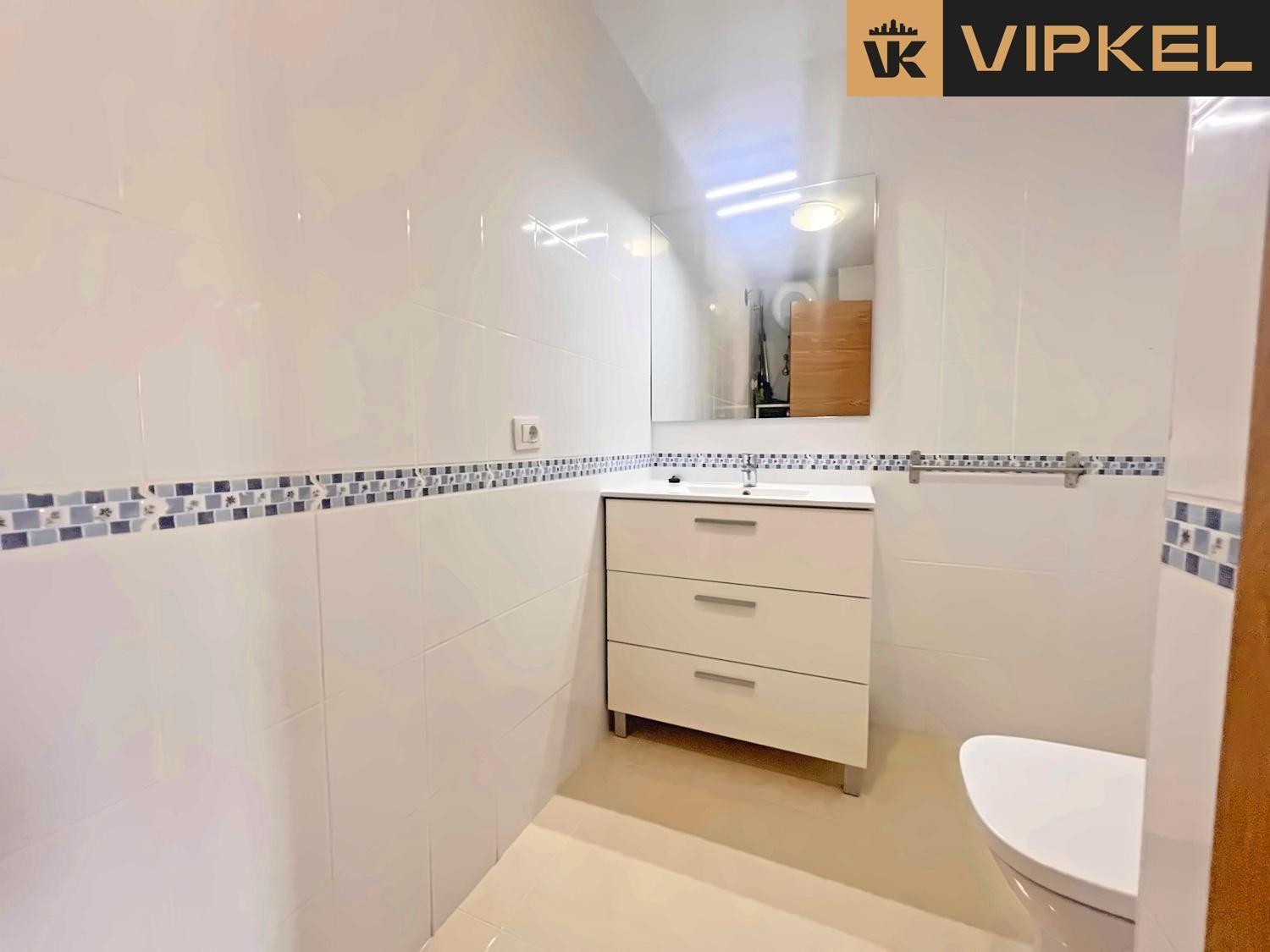 Flat for Sale in Arona